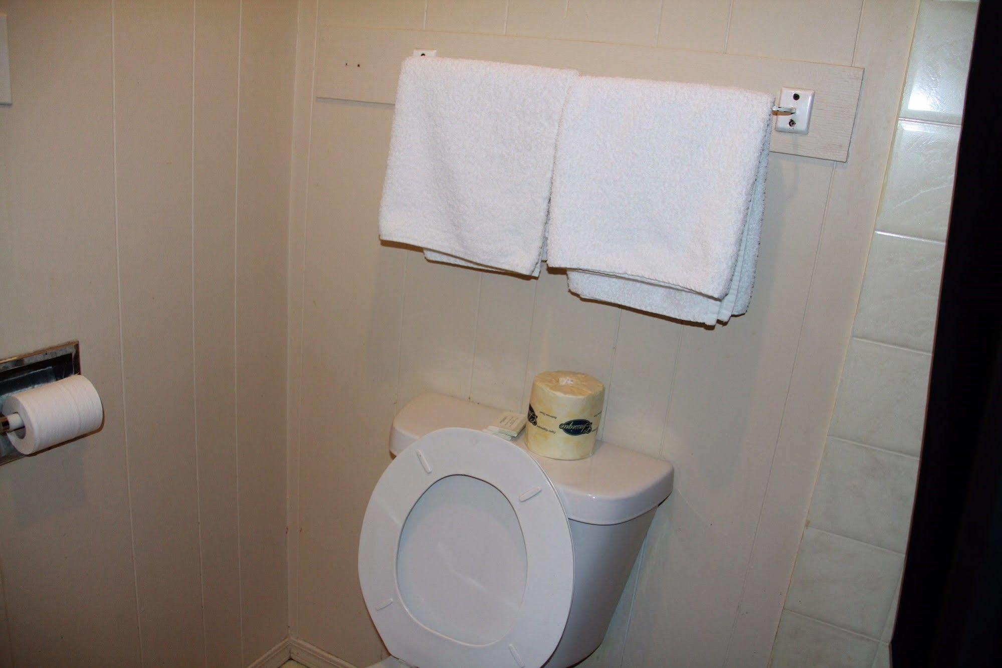 Bluebird Motel Innisfail Ngoại thất bức ảnh